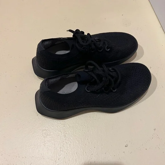 NWOT Allbirds running shoes. - Picture 2 of 5